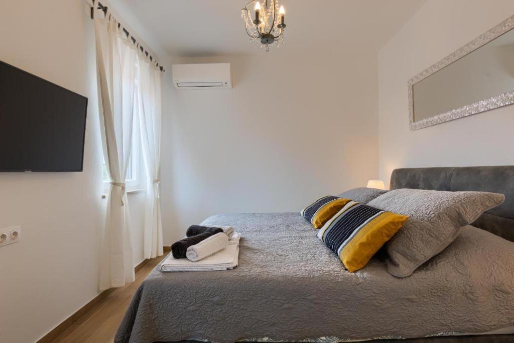 Apartments Dream In Arena 1 Pula Center Free Parking Exteriér fotografie