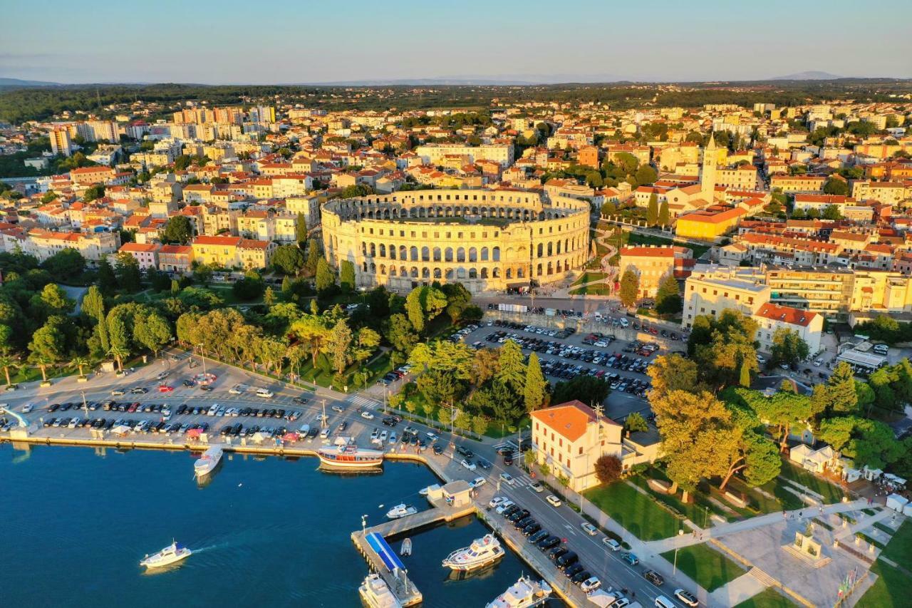 Apartments Dream In Arena 1 Pula Center Free Parking Exteriér fotografie